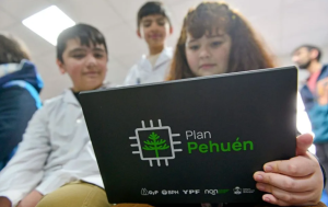 Neuquén lleva conectividad a través de Starlink a cerca de 300 escuelas